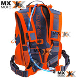 ( No PIX R$ 1749,00 ) Mochila de Hidratação Original KTM Red Bull Racing Team Dakar 3 litros Modelo 2024 Ogio - 3RB240001800