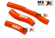 Kit de Mangueiras do Radiador SEM Válvula Termostática DRC ( Laranja ) KTM 2T EXC / TPi  20 a 23 - XC 250/300 19 a 22 - Husqvarna 2T TE 250/300 2020 a 2023 - TX 300 19 a 22 - Gas Gas 2T EC/EX 250/300 21 a 23 - SRH005-1